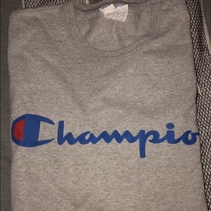 AUTHENTIC CHAMPION T-SHIRT